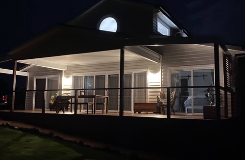 Rivoli Bay House | The Loft is everything you want for a luxury time away walking distance to beach
