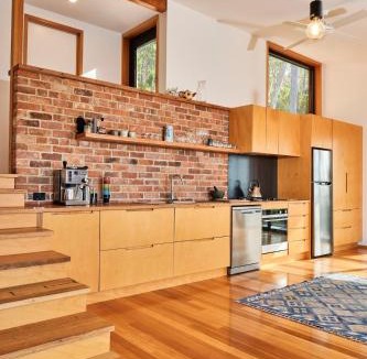 Eaglehawk Neck House | The Lookout House at Pirates Bay
