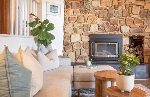 City Of Busselton Apartment | The Lookout | Sweeping views of Eagle Bay