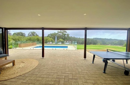 Quindalup House | The Loop - poolside luxury