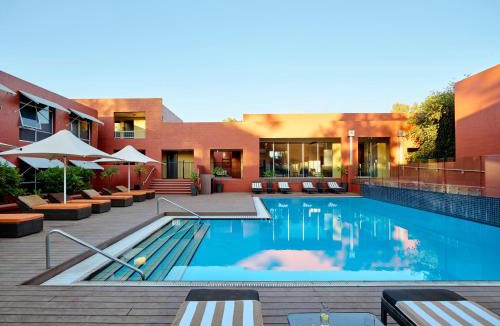Yulara Hotel | The Lost Camel Hotel
