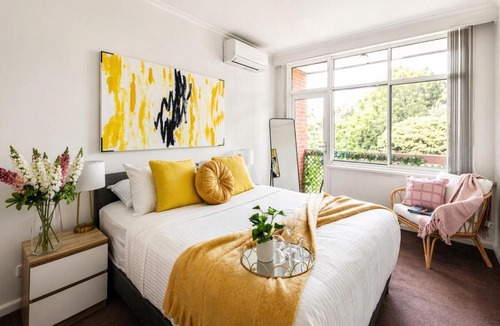 St. Kilda East Apartment | The Meadow Gardens