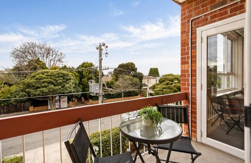 St. Kilda East Apartment | The Meadow Gardens