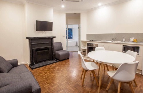 Clare Apartment | The Mill Apartments