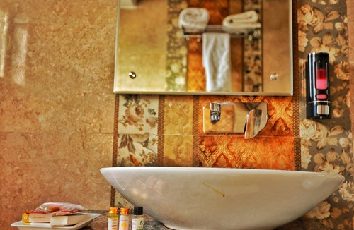 Nishat-Shalimar Hotel | The Montreal Srinagar (A Unit of Montreal Group)