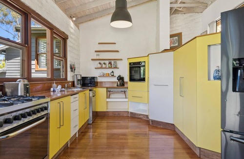 Leura House | The Mud Brick House in Leura