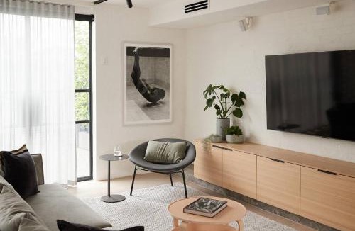 Richmond House | The Obscura - Serene Retreat near Cultural Hotspots