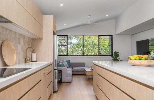 North Creek House | The Outlook