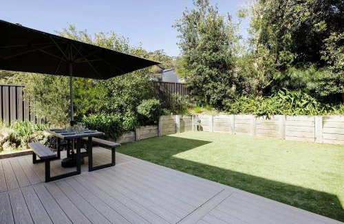 Corlette House | The Palms- 9 Pantowora St, Corlette