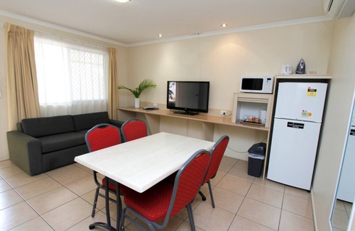 Chinchilla Hotel | The Palms Motel