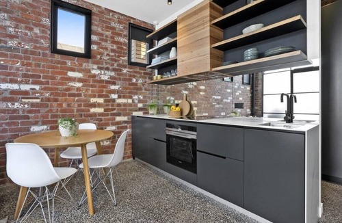 Geelong West Apartment | The Pix Studio, Modern Industrial Stay