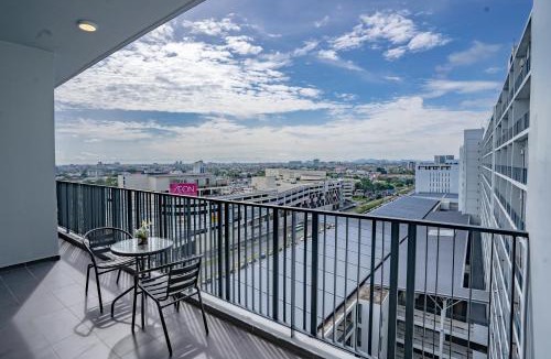 Taman Charming Apartment | The Podium, Kuching