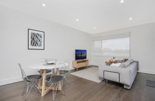 Kingston Apartment | The Prince Kingston Foreshore