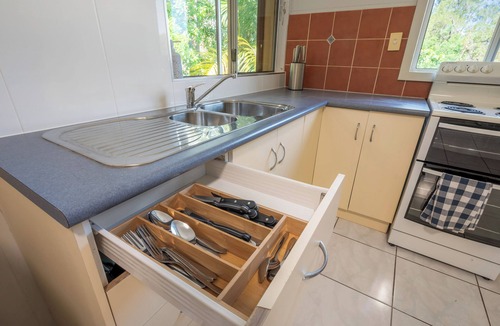 West Gladstone Apartment | The Queenslander - Stone's Throw from City Centre and Gladstone Hospital