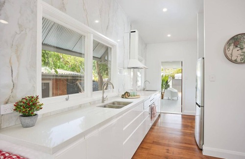 Labrador House | The Queenslander! Bright - Breezy - Beautiful