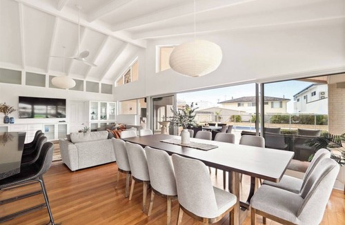 West Busselton House | The Ranch Beachside Pool Retreat with Tennis Court