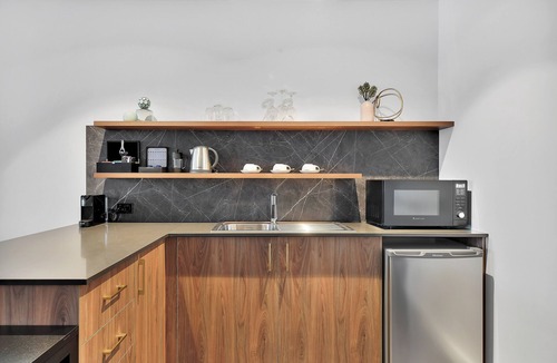 Bloomfield Hotel | The Remington Orange