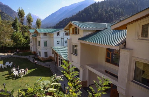 Laripora Hotel | The Riviera Hotel Pahalgam