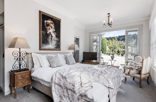 Sandy Bay Bed & Breakfast | The Rivulet