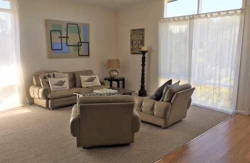 Sandy Point House | The Sandy Point Beach House - 2 Bedroom, 1 Bathroom, sleeps 5