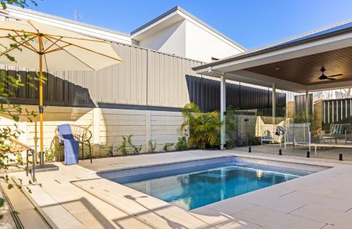 Scarborough House | The Scarborough Mirage - Modern elegant home - Heated Pool - Games room - 4BR