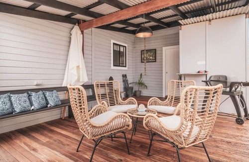 South Evans Head House | The Shack & Poplar Villa - 15-17 Park Street
