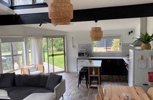 Venus Bay House | The Shack Summary:Th