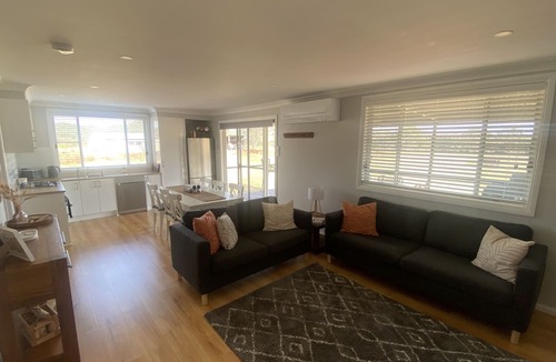 Grattai Cottage | The Shearer’s Cottage. Rural Retreat