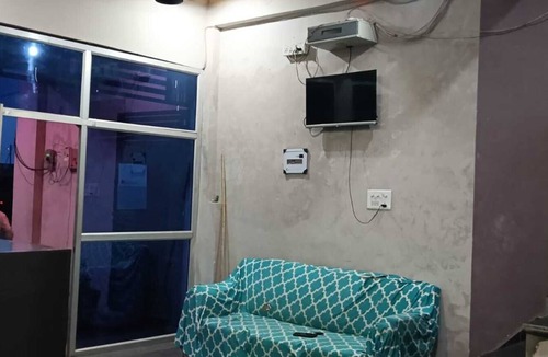 Auraiya Hotel | The Singh Hotel