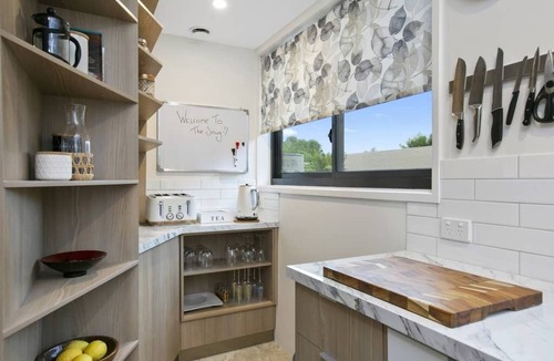 Korumburra Apartment | The Snug Premium 1BR Self Contained Apartment