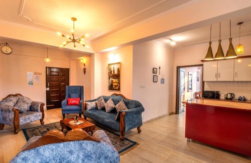 Shimla Apartment | The Sunset Abode 4BR With Valley Views