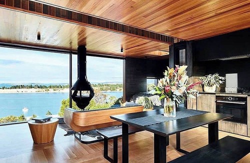 Forcett House | The Tailored Pod - Freycinet Holiday Houses
