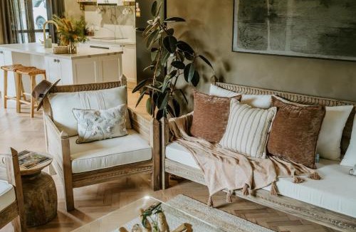 Don Valley House | The Temple - Country Farm Retreat