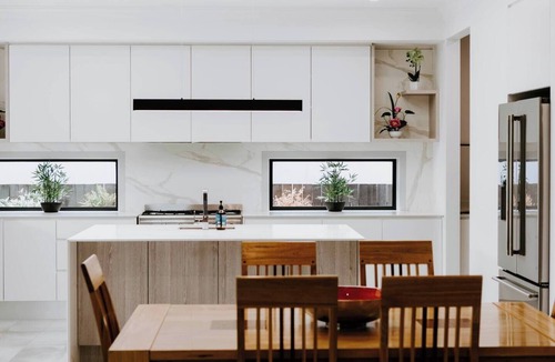 Central Mudgee House | The Top Spot A Modern All Season Retreat