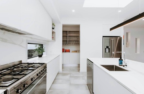 Central Mudgee House | The Top Spot A Modern All Season Retreat