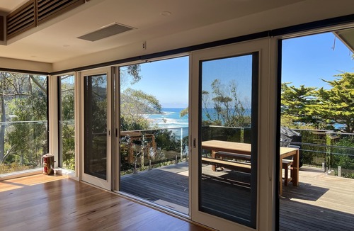 Wye River House | The Treehouse. Bright Beach House Overlooking the Ocean. 2min Walk to the Beach!