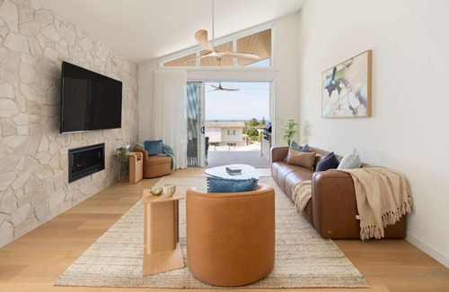 Dicky Beach House | The Tropic - Dicky Beach Escape