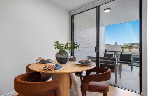 Fortitude Valley Apartment | The Valley Apt with 2 FREE Parking Bays