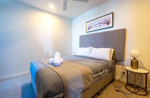 Fortitude Valley Apartment | The Valley Edit | Designer Stay, Carpark + Pool - Apartment