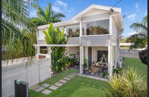 Hermit Park Apartment | The Verandah Retreat Stylish Queenslander
