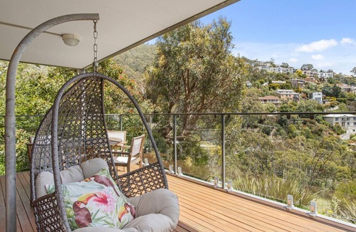 Sandy Bay Apartment | The View 2 bed unit with stunning Hobart outlook