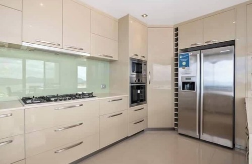 Sandy Bay House | The View – 6BR, 4BA Luxury Home-Separate Studio