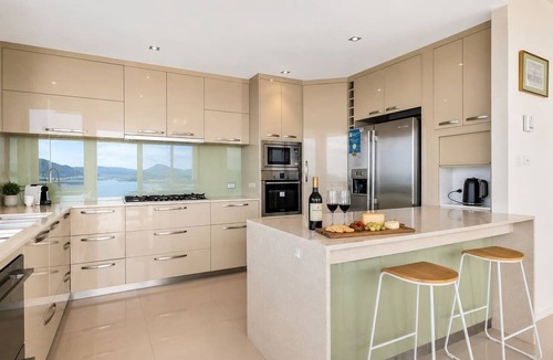 Sandy Bay House | The View | Panoramic River Views | Sleeps 12
