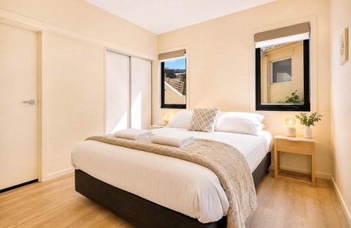 Sandy Bay Apartment | The View Studio Apartment Fully self-contained Sandy Bay