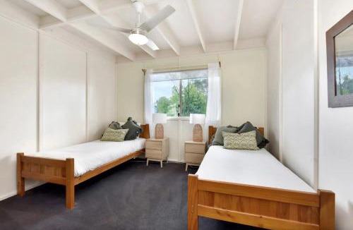 Rothbury House | The Vines Suite with Free Wine Tasting
