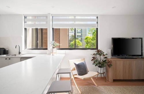Centennial Park Apartment | The Wandering Leaf on Centennial Park