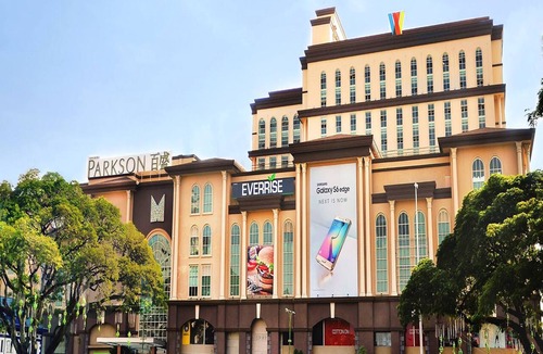 Kampung Lintang Hotel | The Waterfront Hotel