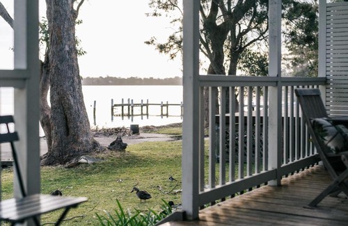 Erowal Bay House | The Waterfront House