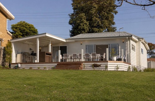 San Remo House | The Waters Edge by Ready Set Stay
