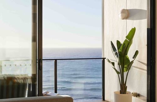 Newcastle Apartment | The Wave - 1 bed option